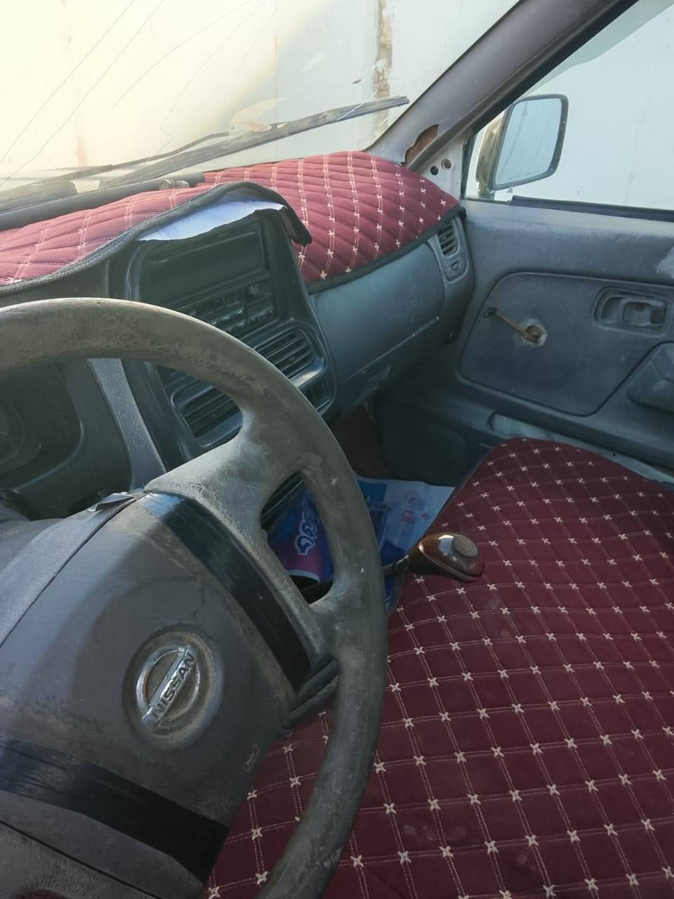 السلام عليكم
نيسان 2002  مزاد
سيارة مكفولة ضربه وكلبه وخياس ومحرك وكير واكسن على الفحص 
السعر ٥٥ النجف الأشرف
***********
***********
