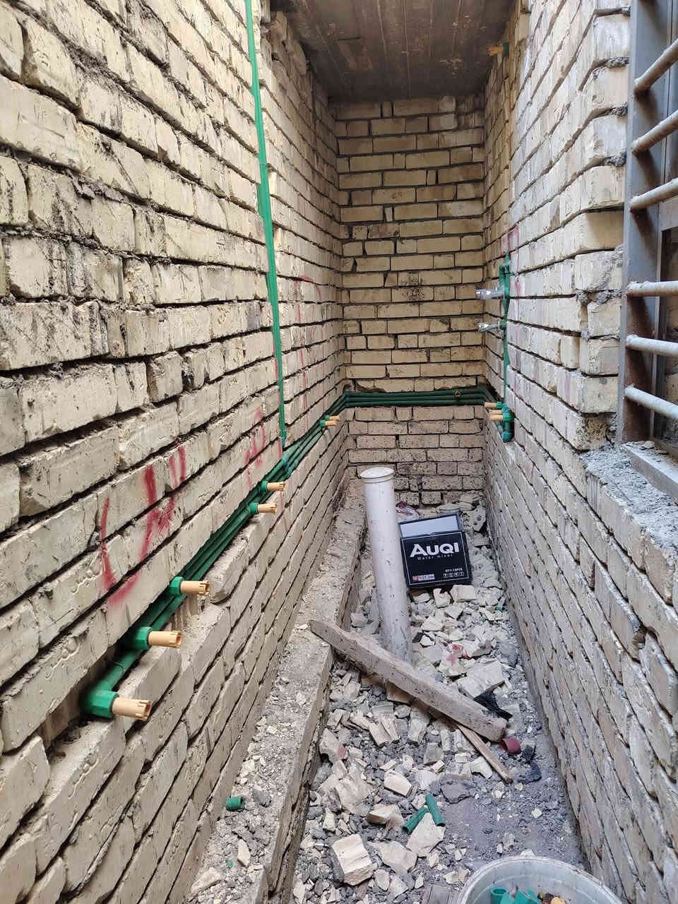 تأسيس ماء ومجاري وبنسب الأسعار وتوجد لدينا كافة الكوادر الذي تحتاجها في البناء من بناء ولبخ وسيراميك وكهربائيات وتزفيت وغيرها الاتصال على الرقم ***********
