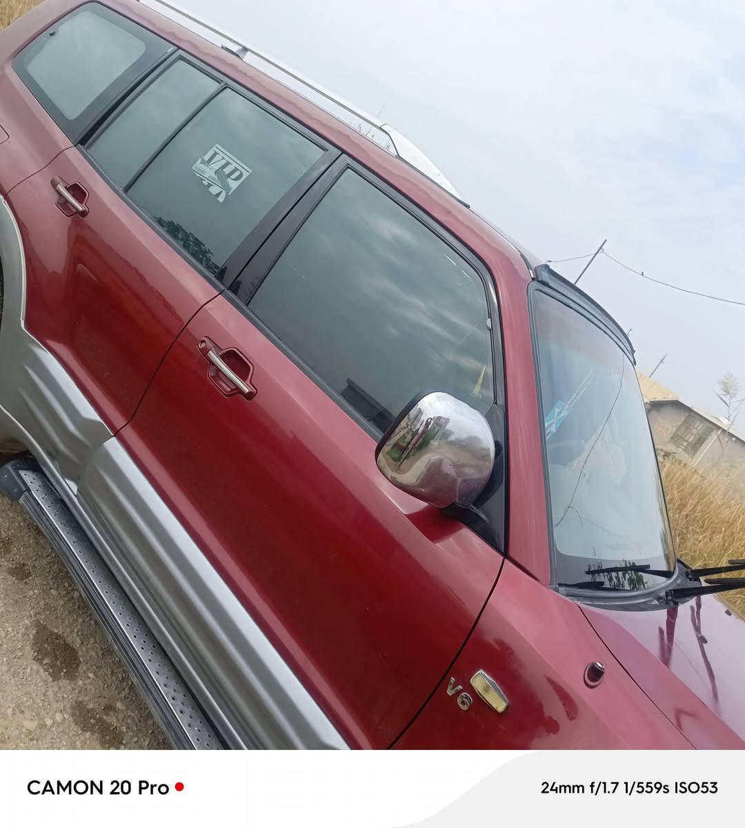 السلام عليكم باجيرو 2002محرك 3000مرغوب  رقم نكليزي بشرط تحويل  تخم تاير غرفة جديدة بجيس شاشة تبريد سيارة مصبوغة حزام بدون أي ضربة الشراي يتصل ***********
