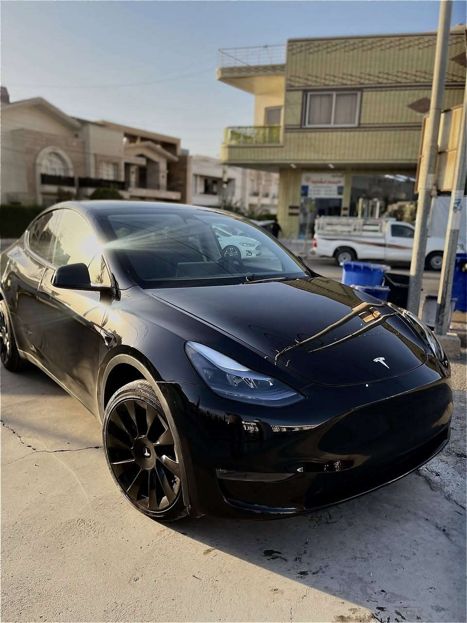 Model y dual motor long range 
نص جاملغ خلف صبغ 
١٥ الف ماشي 
٢١٣$ 
***********
