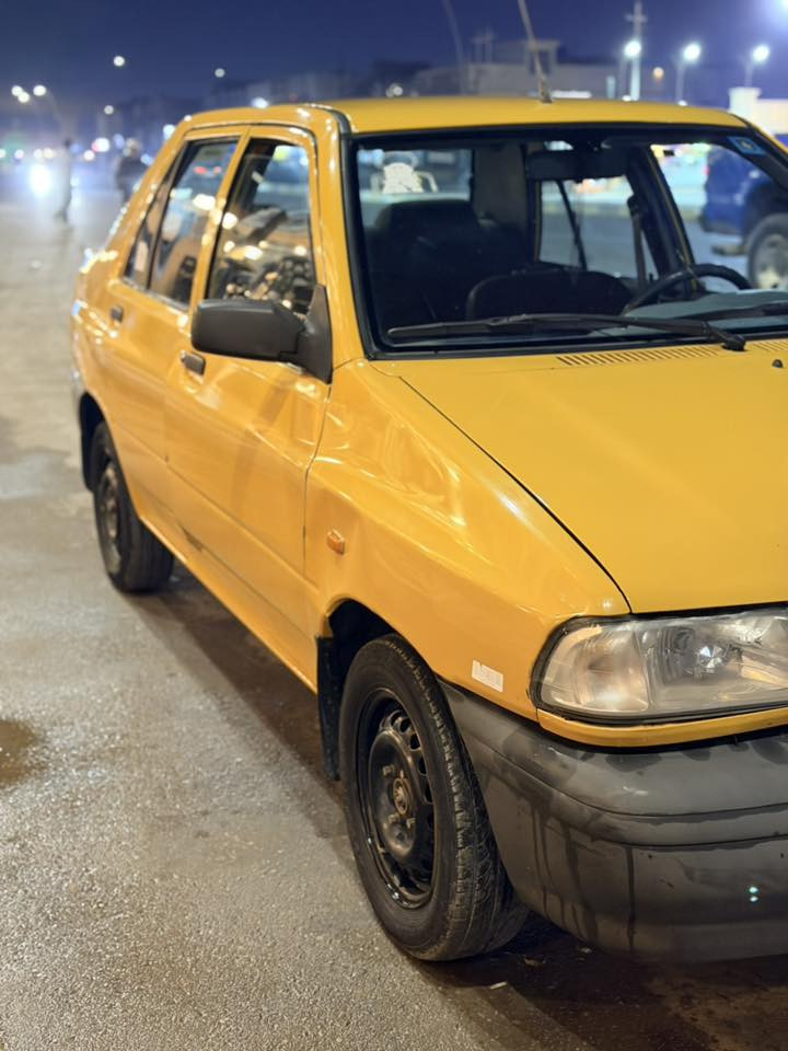 السلام عليكم سايبة مديل ٢٢بسمنة رقم جديد سنوية جديدة السيارة خير من لله مابيهة لا صبغ ولا تبدل السيارة ماشية ١٣٢ عنوان بغداد البلديات للستفسار الرقم *********** السعر ٦٢وبيهة مجال السونر مرفق بل منشور
