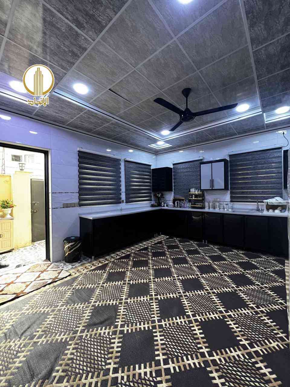 #مكتب_الاتحاد_لتجارة_العقارات_والمقاولات 
 🏛⭐️للبيع او معارضة⭐️حي المالية خلف مطعم الحطب⭐️🏛
                 
⬅️️ مساحـة 260متر موقع مميز 

⬅️️الواجهة 20.5 

⬅️ الإتجاه قبلة غروب

⬅️شارع تبليط ١٢متر

⬅️️سند طابو ملك صرف 

⬅️️طابقين ٦غرف نوم ٢سويت

⬅️️بناء حديث 2024

⬅️الطابق الاول:
 غرفتين نوم ١سويت إستقبال مطبخ حار وبارد هول صحيات كراج مناور 

⬅️الطابق الثاني:
 ٤غرف نوم  ١سويت هول صحيات بلكونة بيتونة 

تفاصيل اكثر يرجى مراجعة المكتب
_____________________________ 
         مكتب الاتحـــاد للعقار 
الفرع الاول : شارع المصارف الرئيسي 
الفرع الثاني: الصديق بداية سايدين البحرين 
           *********** 
                      🏛
           ***********
