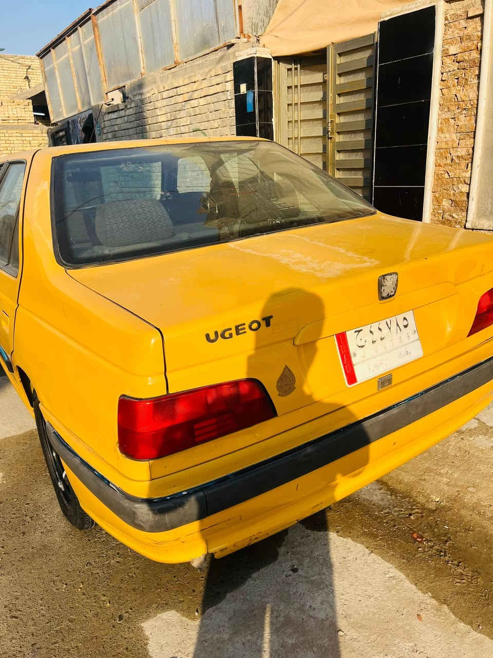 السلام عليكم ورحمة الله وبركاته
بيجو بارس 2015 للبيع مكينه وكير خير من الله تبريد ثلج تخم تاير جديد غرامات وهيئه مصفر السياره حلوه وجاهزه لاخر حبايه السعر ٤٣ وبيه مجال شي بسيط حك الجيه مكان السياره الامين الثانيه ولاستفسار الاتصال على الرقم ***********
