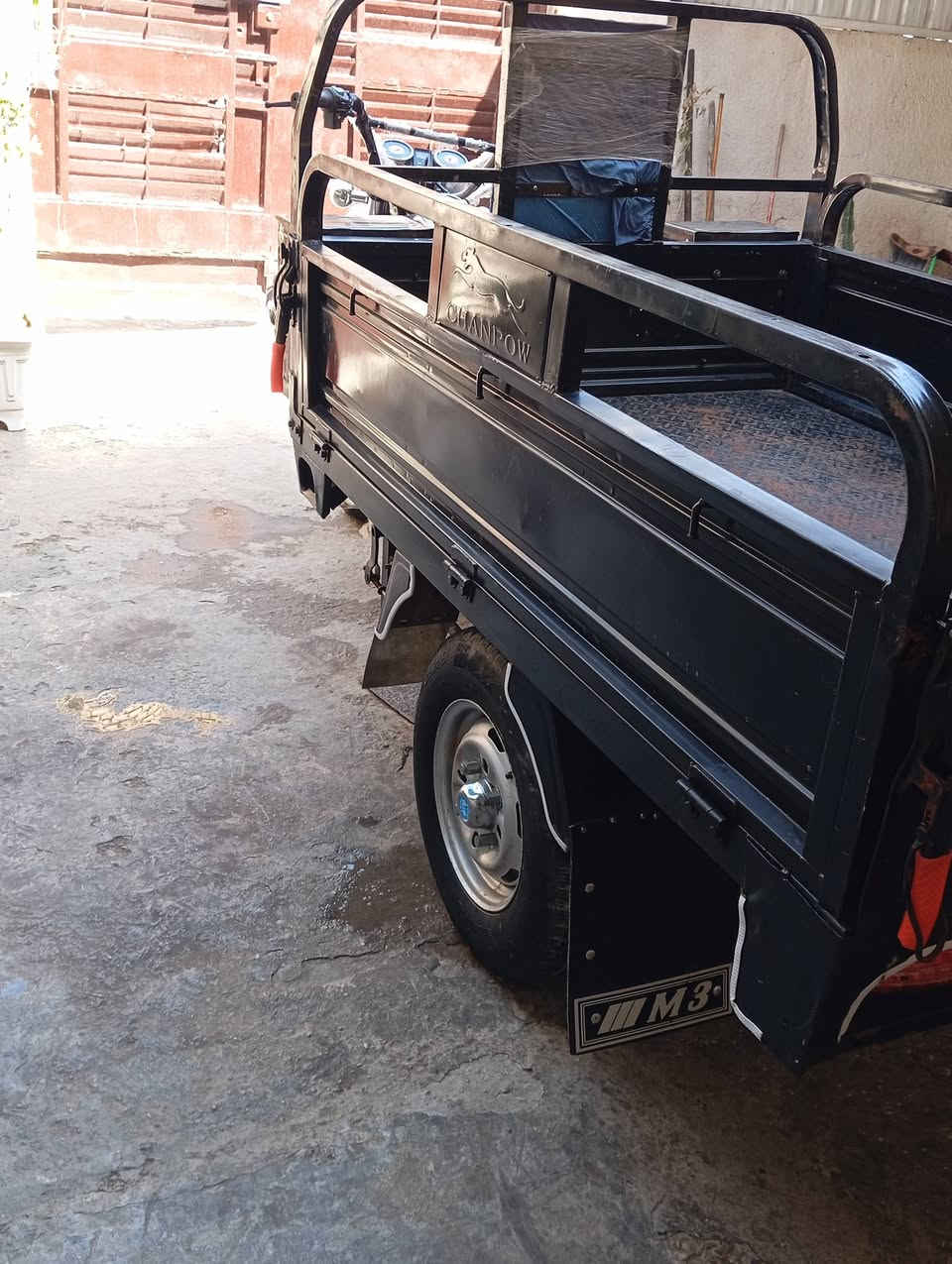 يالله موديل2024كفاله اوراق اصولي محرك برغي مامفتوح تخم تاير جديد السعر1850وبيها مجال مكاني بغداد الحبيبيه***********
