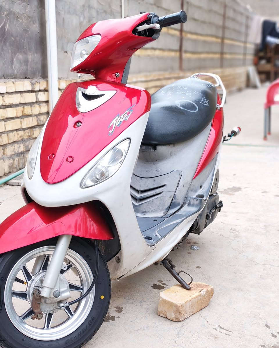 سلام عليكم دراجه ماكس منغولي دراجه خير من الله ما توكفك لو وين ما جان دراجه مكفوله كفاله عامه شكو شي بيه تجاري ال اصلي موجود وتختار شنو تريد اصلي لو تجاري دراجه بيه نقوصات بصيطه كلش ال كشن بي شويه شك وما يأثر وجامه بگ لايت خلفي سعره بصيط كلش وسلف عوزه بارد فقد دراجه ما مفتوح للتواص ول استفسار هاذه رقمي *********** مكان دراجه طوريج رجيبه
