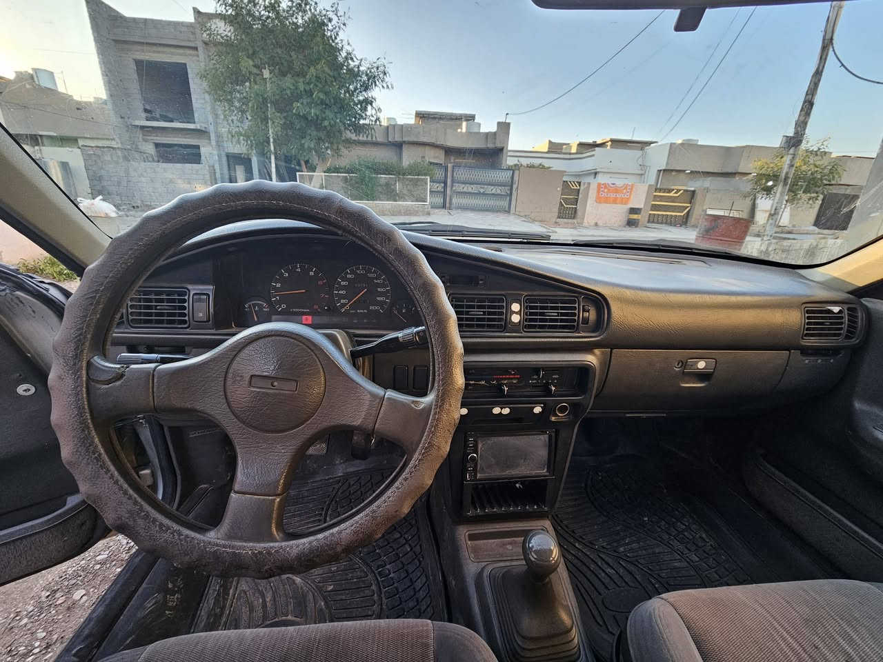 مازدا 626, 1990
سەنەوی و ڕەقەم تازەیە، تەخویل و غرامە بەشەرت، یەک پارچەی بۆیاخە چاملغی دواوەی سایەق، سعر 43$
***********-*********** کرکوک-پەنجا علی
