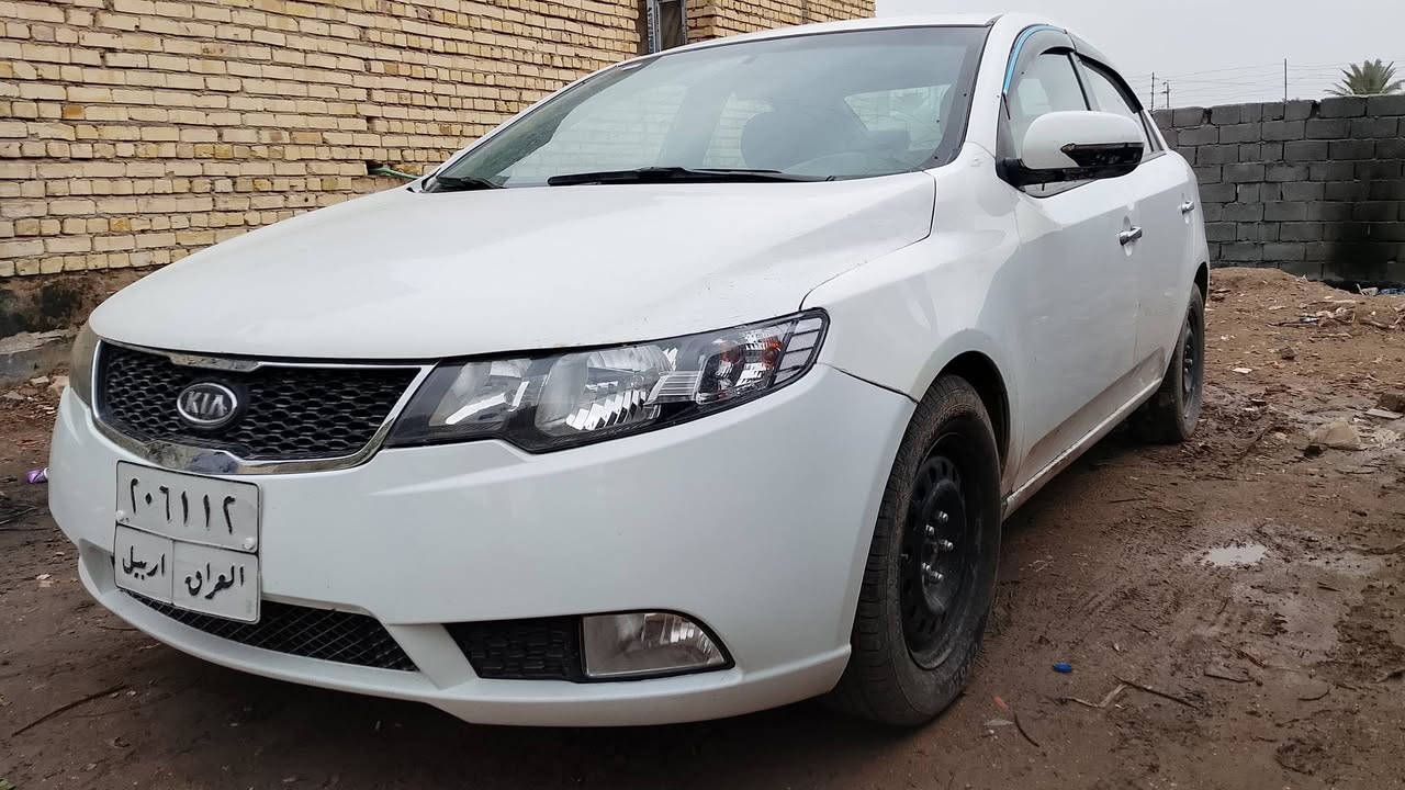 السلام عليكم 
سيراتو 2011 رقم اربيل القديم السياره خليجيه تحكم فتحه بالسقف تخم تايرات جدد ويل اسود گير ومحرك وتبريد خير من الله باتري جديد السياره بيها قطعتين مبدلات باب وجاملغ وبيها تصليح بس مامعجنه ربع بنيد وربع جنطه بدون دواخل معروضه 78 الشراي والي تعجبه يتصل
 0770 981 2053
