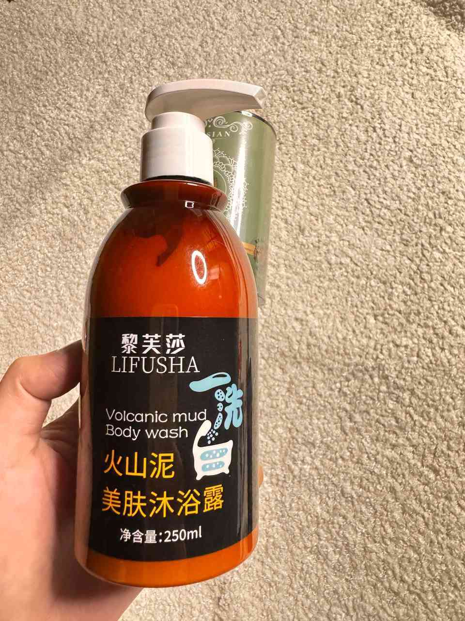 عررررررض النظافه والتبييض..😍😍
وفرنالكم #البودره_الروسيه لازاله الشعر بكل سهوله من كل مناطق الجسم
وايضا #غسول_الطين_البركاني الي راح ينعش الجسم برائحته العطره المميزه والي راح يبيض ويفتح كل المناطق بالاستمرار..
العرض سعره ع خاص سارعووووو الحجز كمية محدوده 
توصيل لكل المحافظات


**إذا كنت صاحب هذا الإعلان وتريد حذفه لأي سبب، رجاءا أرسل رسالة إلى الدعم الفني**