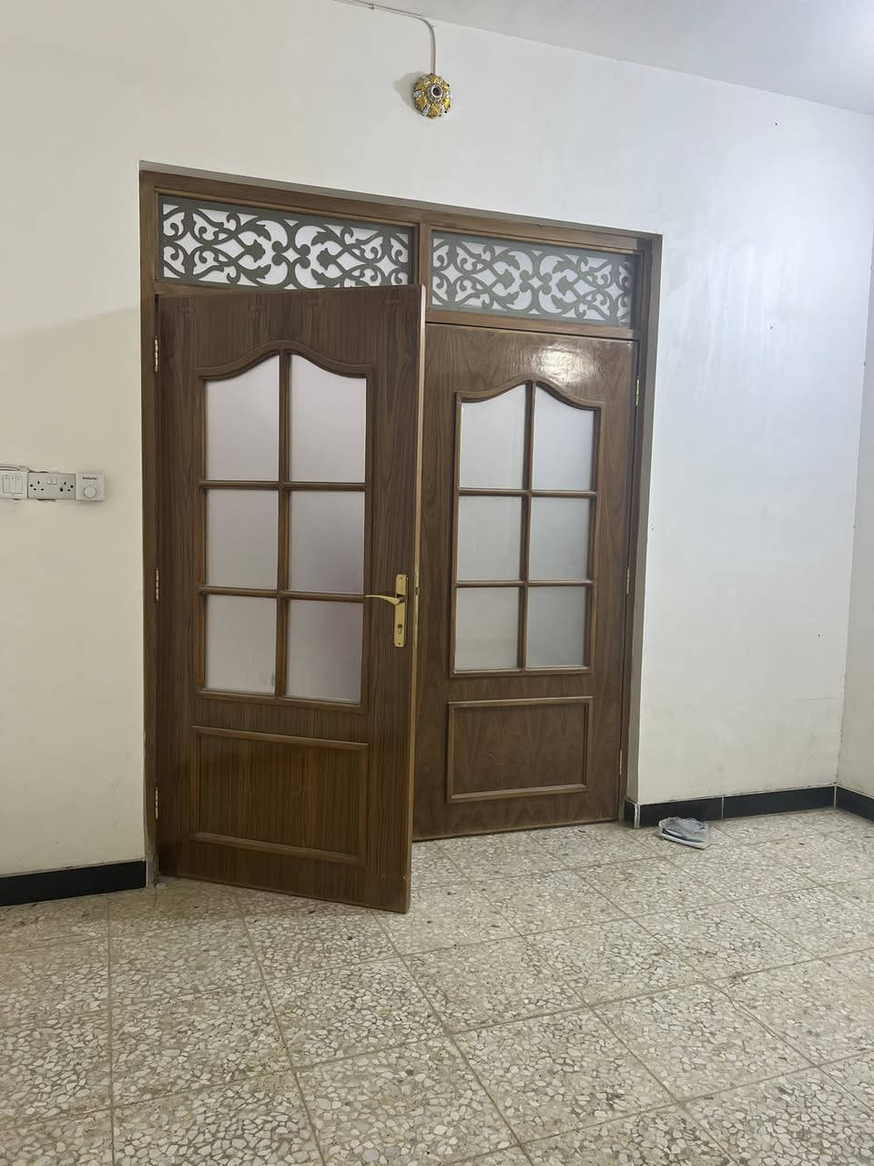 بيت زراعي للبيع سند ٢٥ الجزيره السياحيه /نزلة كميره/فرع اسواق اسماعيل. مساحه ١٤٠ م يحتوي غرفتين وهول واستقبال ومطبخ وحمامين داخلي وخارجي
للاستفسار ***********
