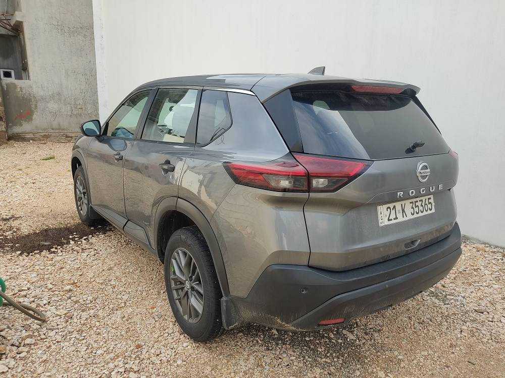 نیسان ڕۆگ2021 مەکینە4بستۆن مەرغوب یەک پەلە بۆیاخی هەیە بی ناوگرتن مەکینەو گیڕی بەشەرت سەنەوی تا2028تازەیە تایەی تازەیە 44هەزار ڕۆشتووە سعری190گەڵاو ماعمەلە شوین سلیمانی ***********     *********** السليمانية, العراق
