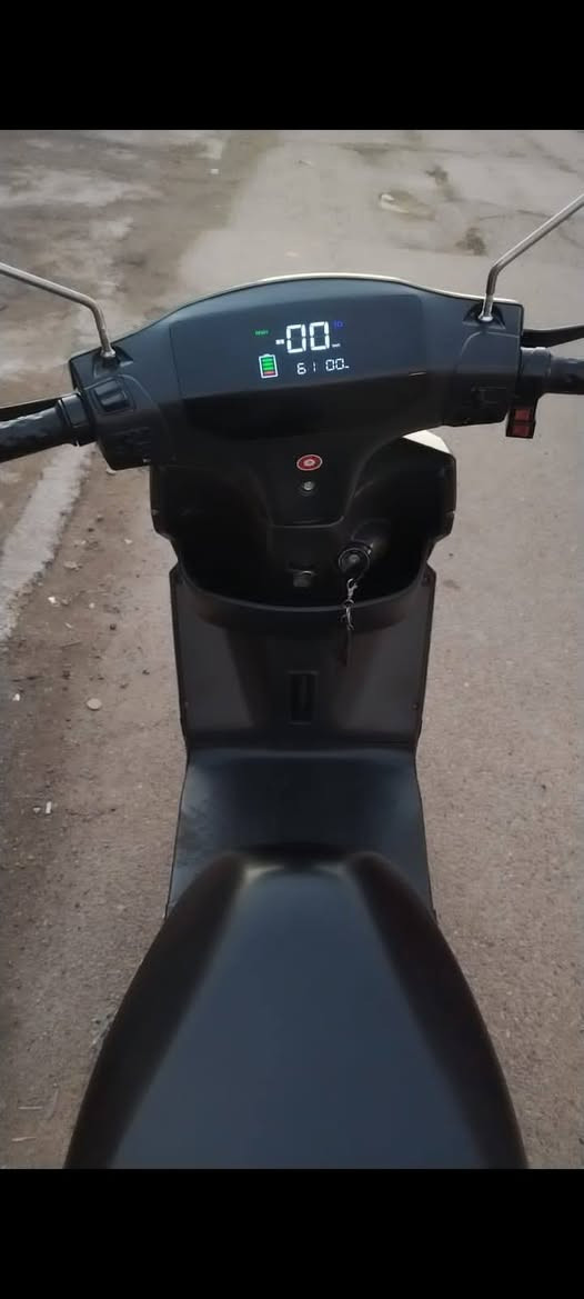 دراجه شحن ماكس نضيفه كلمله كل نقص مابيه
شاحنه اصليه بصمع وسويج 
بغداد 
السعر 450 وبيه مجال 
***********
