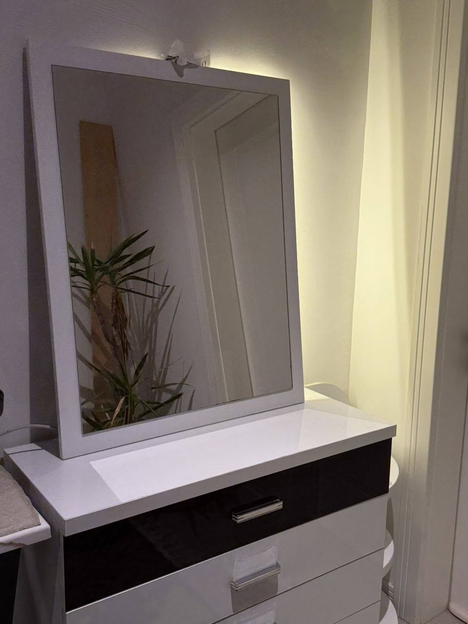 ميز تواليت كلش نظيف أربيل, العراق


**إذا كنت صاحب هذا الإعلان وتريد حذفه لأي سبب، رجاءا أرسل رسالة إلى الدعم الفني**