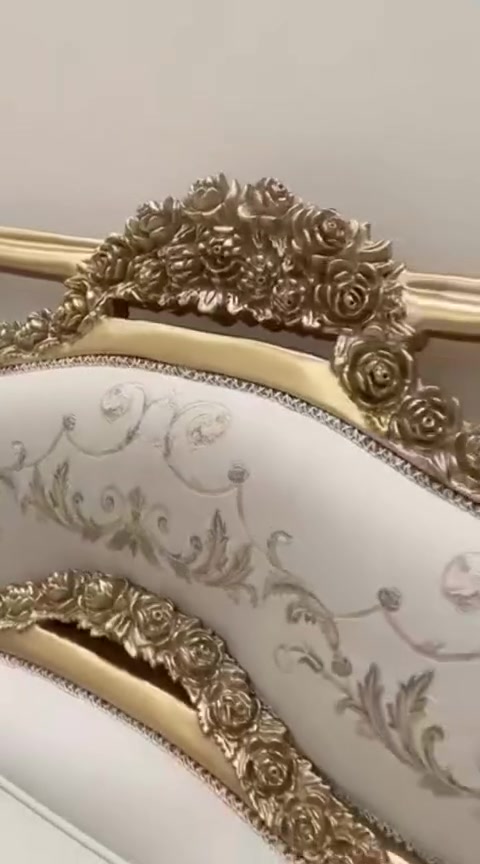 ✨ فخامة تليق بمنزلك ✨
أضف لمسة من الرقي والأناقة مع الكراسي الكلاسيكية الفاخرة، بتصميم ملكي وتفاصيل دقيقة تعكس جودة الصناعة وجمال الذوق.
✔️ خامات عالية الجودة
✔️ تشطيب فاخر يدوم طويلاً
✔️ تصميم أنيق يناسب المجالس والصالات الراقية
📍 متوفر لدى البيت الدمياطي للأثاث
📩 راسلنا الآن لمعرفة الأسعار والتفاصيل.
#البيت_الدمياطي_للأثاث #أثاث_دمياط #أثاث_فاخر #ديكور #فخامة #أثاث_كلاسيك #ليبيا #بنغازي #طرابلس


**إذا كنت صاحب هذا الإعلان وتريد حذفه لأي سبب، رجاءا أرسل رسالة إلى الدعم الفني**