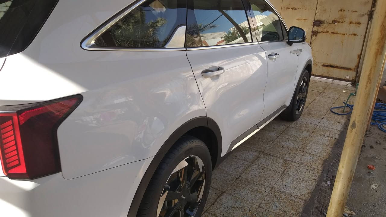 السلام عليكم 
كيا سورنتو 2024 للبيع 
كفاله عامه من كلشي 
6 سلندر 
ماشيه 30 ألف 
رقم أربيل 
للأستفسار ***********
