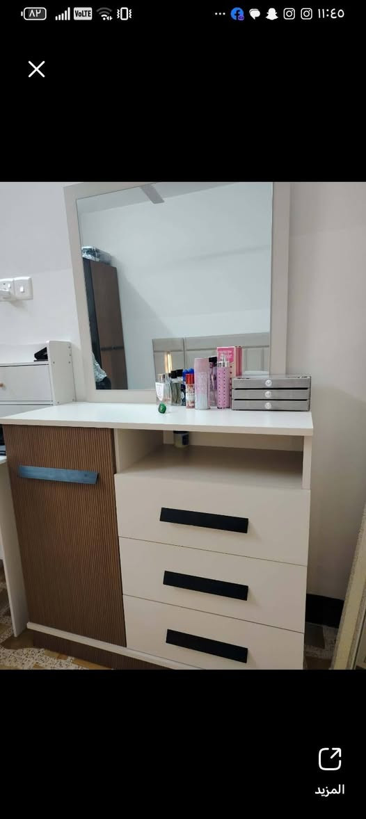 غرفة نوم تركية 5 قطع
نوع الخشب MDF ثقيل جداً
سعرها 600 وبيها مجال شوية 
الغرفة جديده مستخدمة 4 اشهر فقط 
عنوان موصل الجانب الايمن حي رجم حديد
 للأستفسار عل خاص #موصل #الجميع #للبيع #المتابعين


**إذا كنت صاحب هذا الإعلان وتريد حذفه لأي سبب، رجاءا أرسل رسالة إلى الدعم الفني**