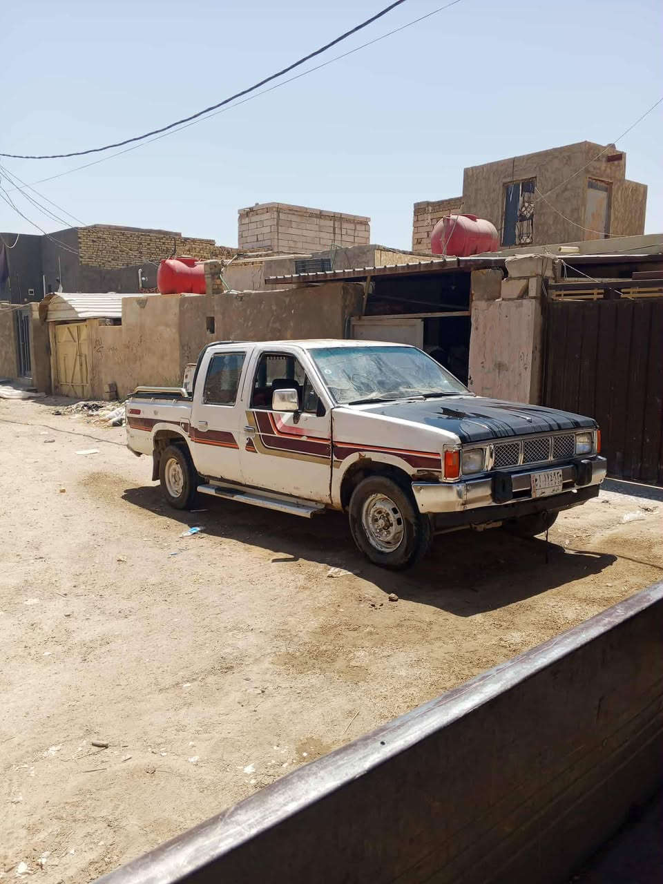 السلام عليكم للبيع بيكم نيسان سياره حلوه مكينه بيها خيط بخار كير مشروط اكسن المشروط حداديه نص عمر سعر 23 وبيها مجال رقم ذي قار تحويل مباشر مشروع وطني سنويه لل 29 استفسار ***********
