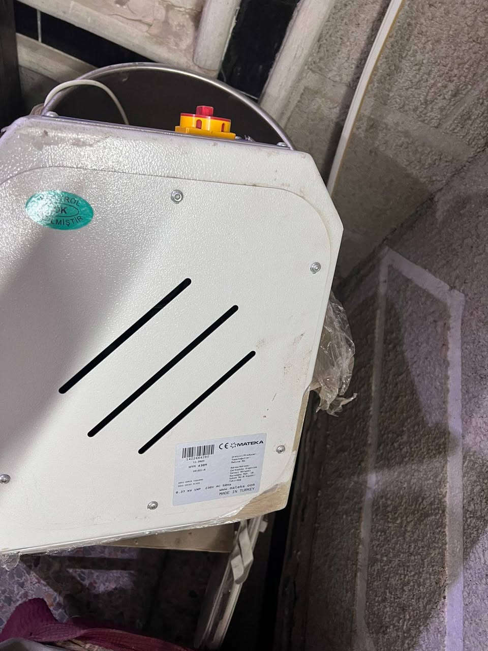 عجانه كهربائيه جديده جديده
السعر 700  
وبيه مجال 
العنوان بغداد البنوك 
الهاتف ***********
