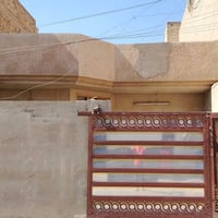 بيت للبيع في  حي الاعلام العمداء طابق واحد نظيف بناء الفينات يحتوي على...