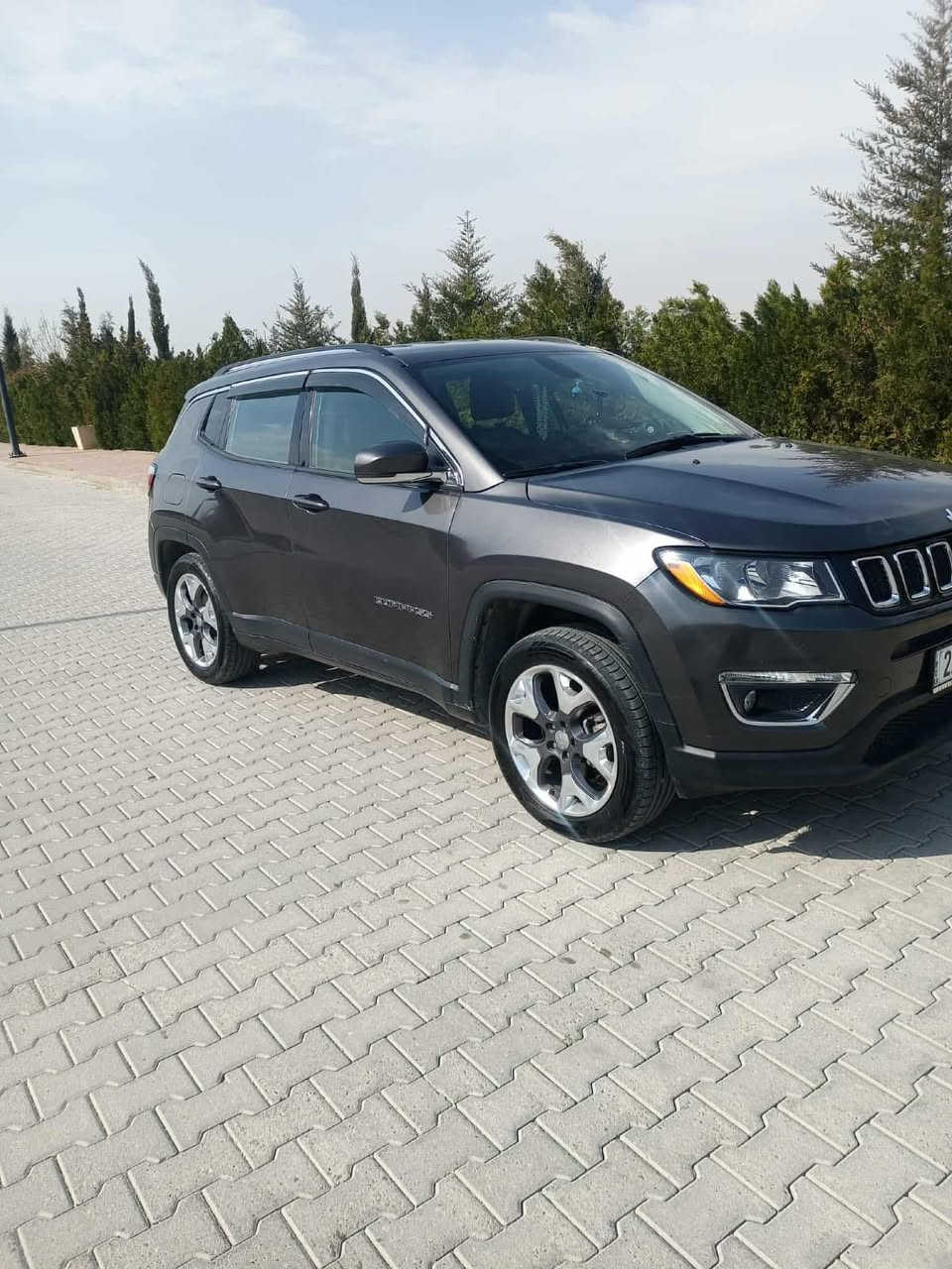 كومباس 2020 Limited
لمتدد فول مواصفات
سيارة بدون ضرر بدون صبغ بس دعامية 
رقم سليمانية سنوية جديدة 2030 
تحويل ثاني يوم 
كير محرك بشرط مامفتوح 
رقم شاصي موجود 

سعر 135
مكاني سليمانية 
***********
***********
