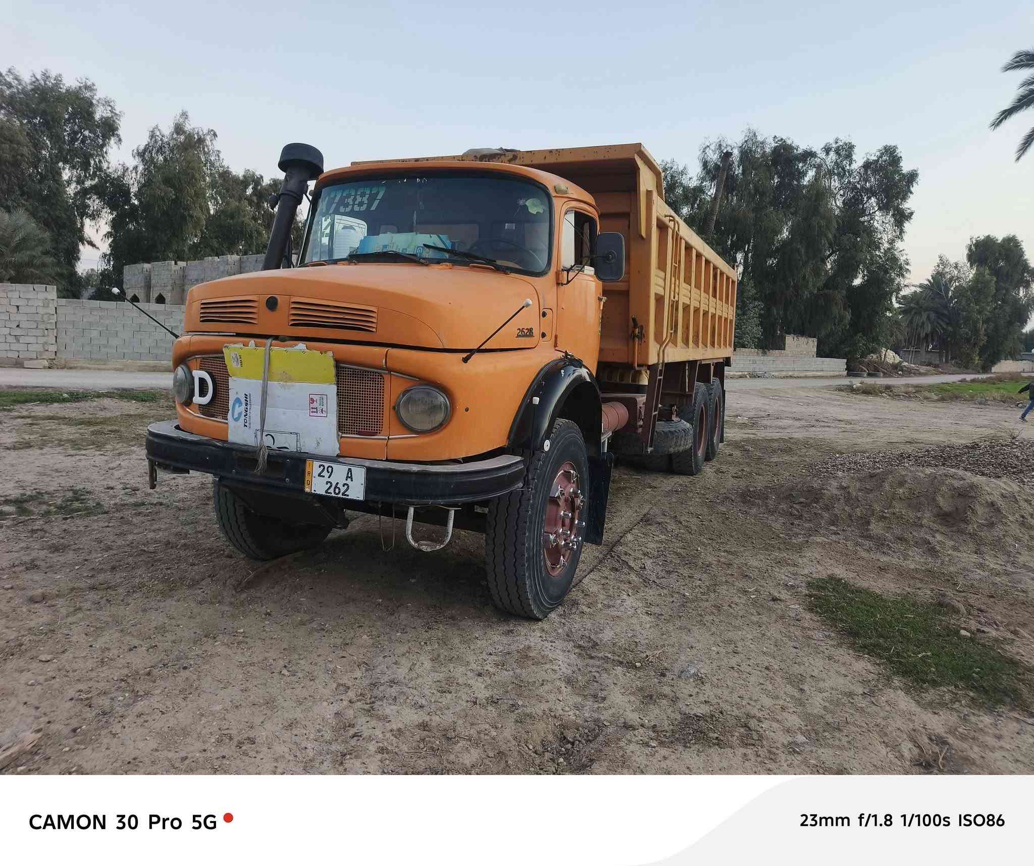 سلام عليكم للبيع سكس اقجم موديل 82-مايلر مطوله كير 111  تخم تاير تحويل مباشر بسمي مكفوله كفاله عامه مجموعا 18 جي اف  بدي جعب مايلر سياره جاهزه للعمل سعر 57 وبيهه مجال ***********
