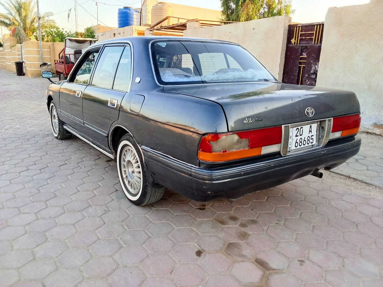 السلام عليكم سياره للبيع ارنب كصيف مديل 1993 
مكفوله من الكص ونقل 
رقم نكليزي دولي ديالى 
تخم تاير 
مسجل 
محرك وكير ففتي 2500 حاويه 
مصبوقه عام فقط 
للاستفسار *********** 
السعر 54
مكان السياره كوت الاحرار
