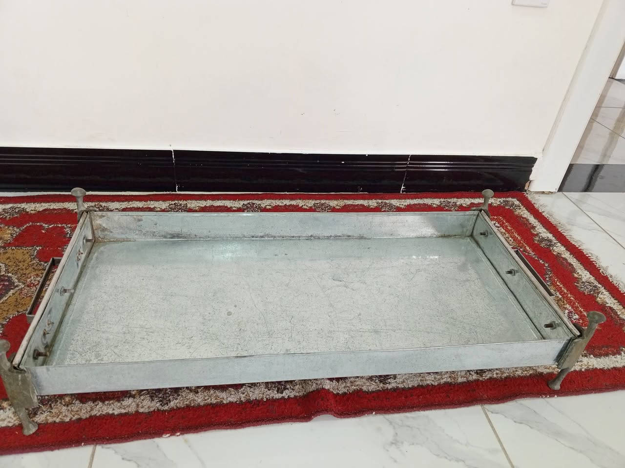 منقلة فحم نحاس ومعدن، صناعة يدوية تراثية أصيلة، مثالية لدلال القهوة في المضايف ومواكب الكرم الحسيني ومجالس شيوخ العشائر.
حجم عملي وشكل أنيق يضيف هيبة وجمال للمجلس.
قطعة تراثية فاخرة تستحق الاقتناء ✨


**إذا كنت صاحب هذا الإعلان وتريد حذفه لأي سبب، رجاءا أرسل رسالة إلى الدعم الفني**