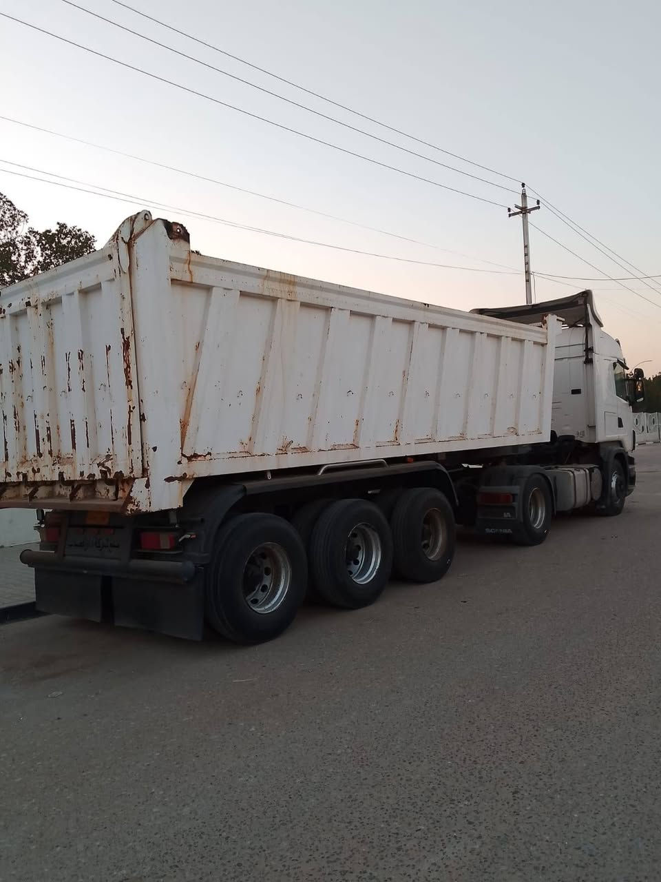 سلام عليكم 
سكانيه موديل 2008 كير عادي مكينه،420لا تبخير ولا تنقيص جنطتين  عربانه دار قصاب 28  سياره جاهزه كبل للشغل مكان بصره دير لاستفسار ***********
