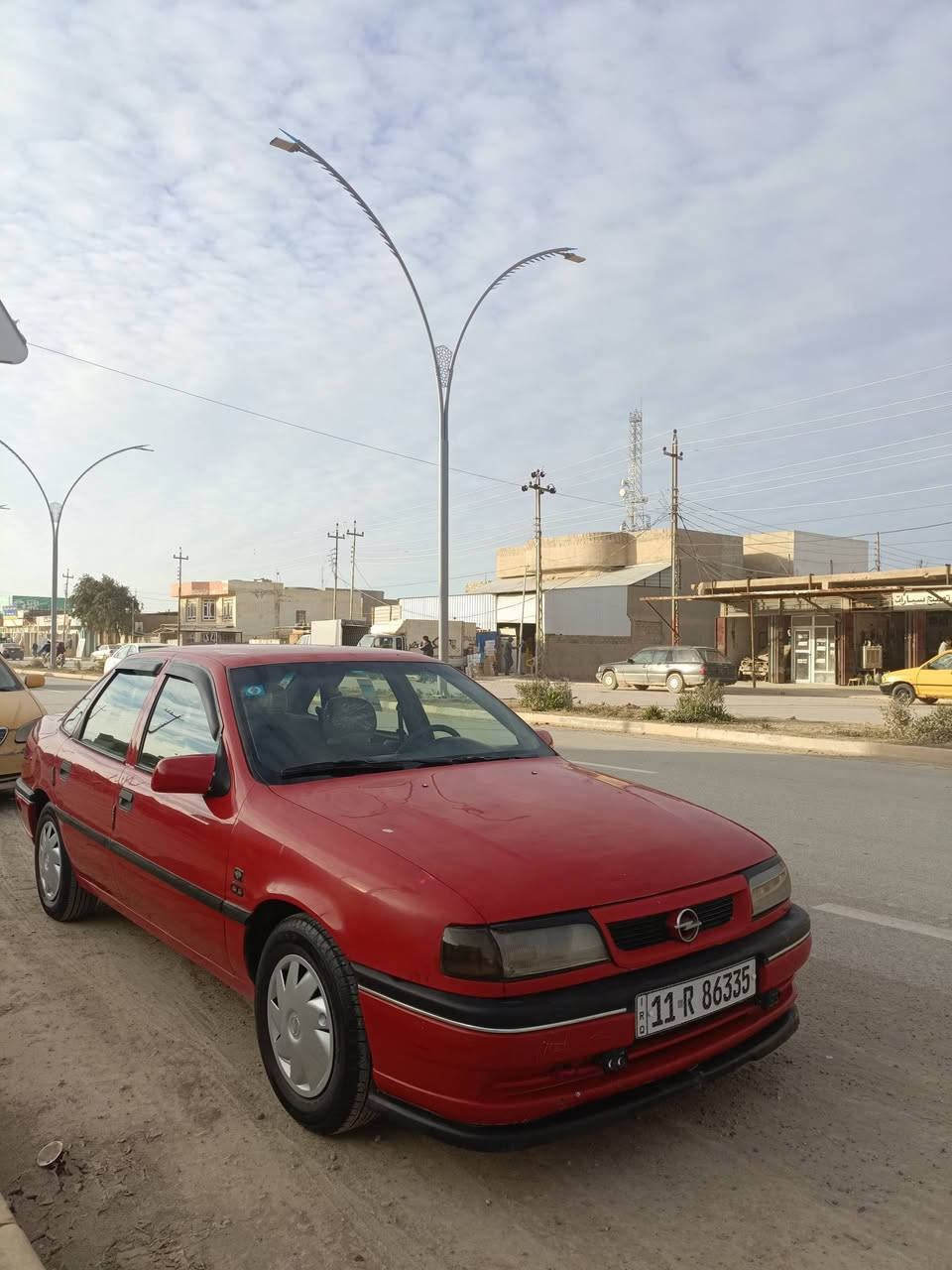 للبيع اوبل فكتراا 1993 عل بلاد تعمير اهلالات ودوس فقط حجم 16 كير محرك شرط كهربائيّة كله شغاله قفل مركزي صدر امامي خلفي جديد تخم تاير جديد رقم بغداد مشروع وطني سنويه وهزه جدد بسمي شرط التحويل السعر 42 وبيها مجال مكان صلاح الدين سامراء رقم ***********
