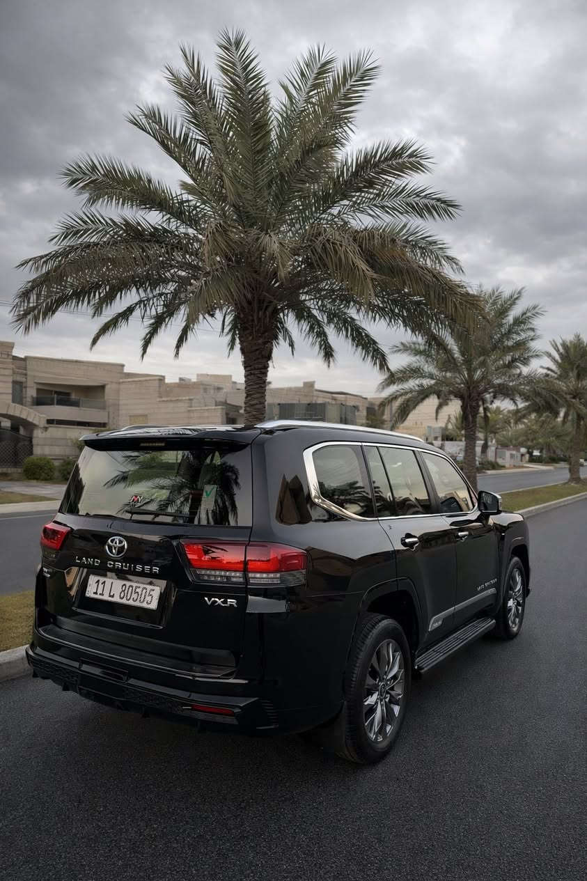 السلام عليكم لاندكروز vxrلمتدد2023
وكاله ساس داخل الضمان ماشيه 70الف كيلو متر بوب شفط السياره كفاله عامه لا بارد ولا صبغ السعر ،78الف دولار و800ومجالها بسيط مكاني بغداد السيديه 
***********
