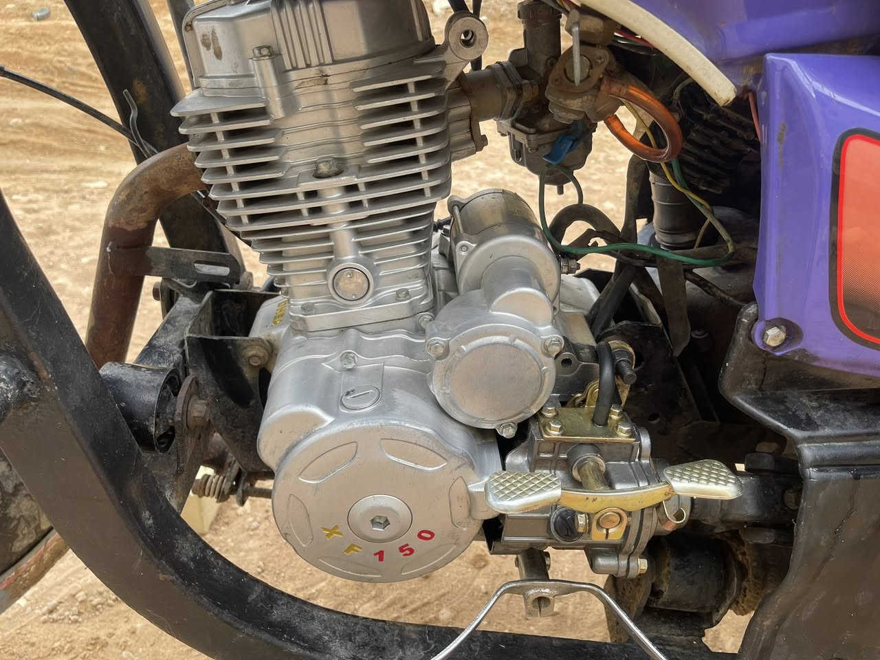 السلام عليكم ستوته موديل ٢١ ستوته نضيفه كلش ارواق اصولي العنوان الحله الثوره رقمي متواجد فيس واتساب ‭٠٧٨٦ ١٧٣ ٣٦٤٤‬ السعر مليون ونص وبيها مجال قليل
