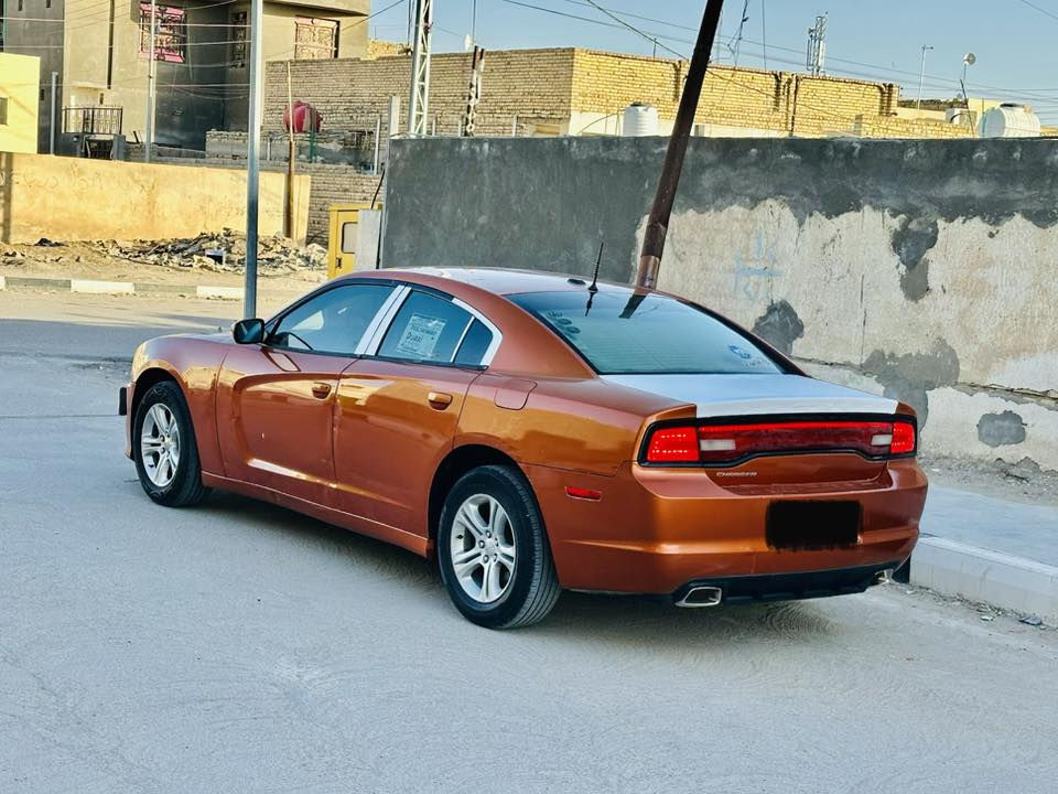 ***********  جارجر 2014 خليجي متوم طبق الأصل مكينه وكير 3600 كفاله تبريد ثلج حداده تايرات كهربائيات كله شرط سعر 55
