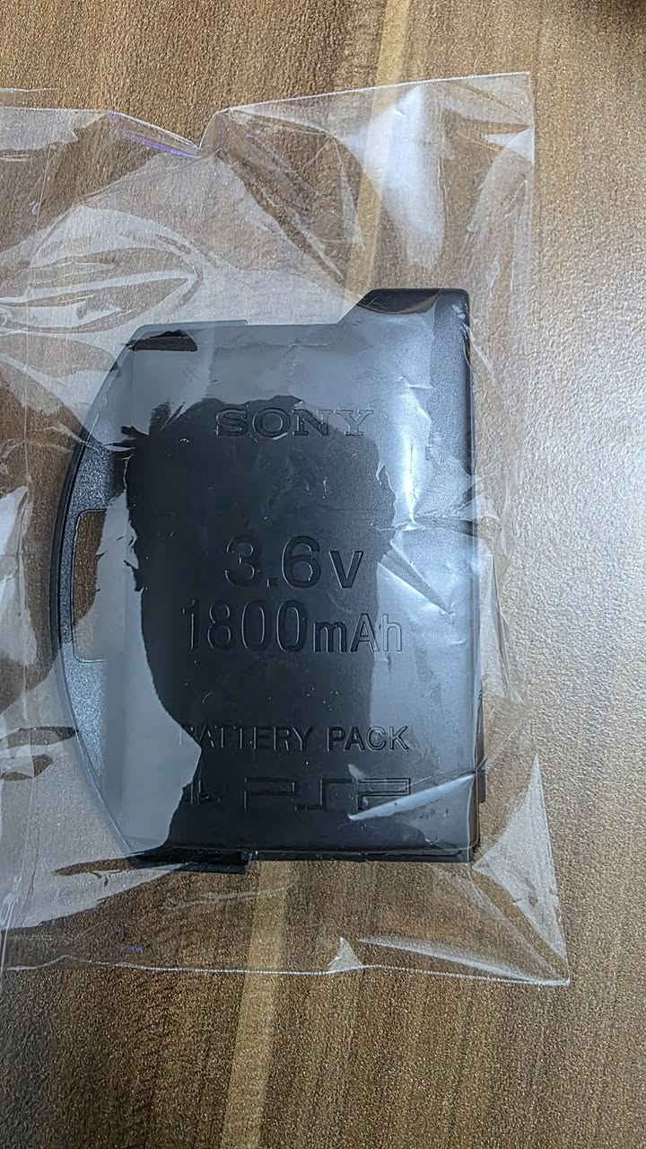 السلام عليكم 
بطارية 1800mah
قبق بطارية موديل 1000 
شاحنة اصلية مال psp street 
ورام 8g و رام ادابتر 
كلهن ب20 
توصيل موجود


**إذا كنت صاحب هذا الإعلان وتريد حذفه لأي سبب، رجاءا أرسل رسالة إلى الدعم الفني**