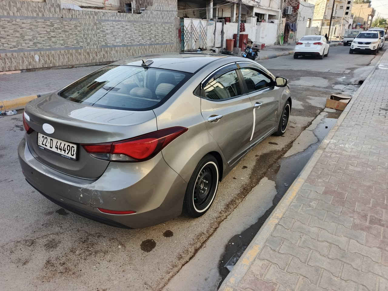 سلام عليكم النتره موديل 2016 البيع بيه أربعة قطعة اني ابيع احزام
*********** 
***********
