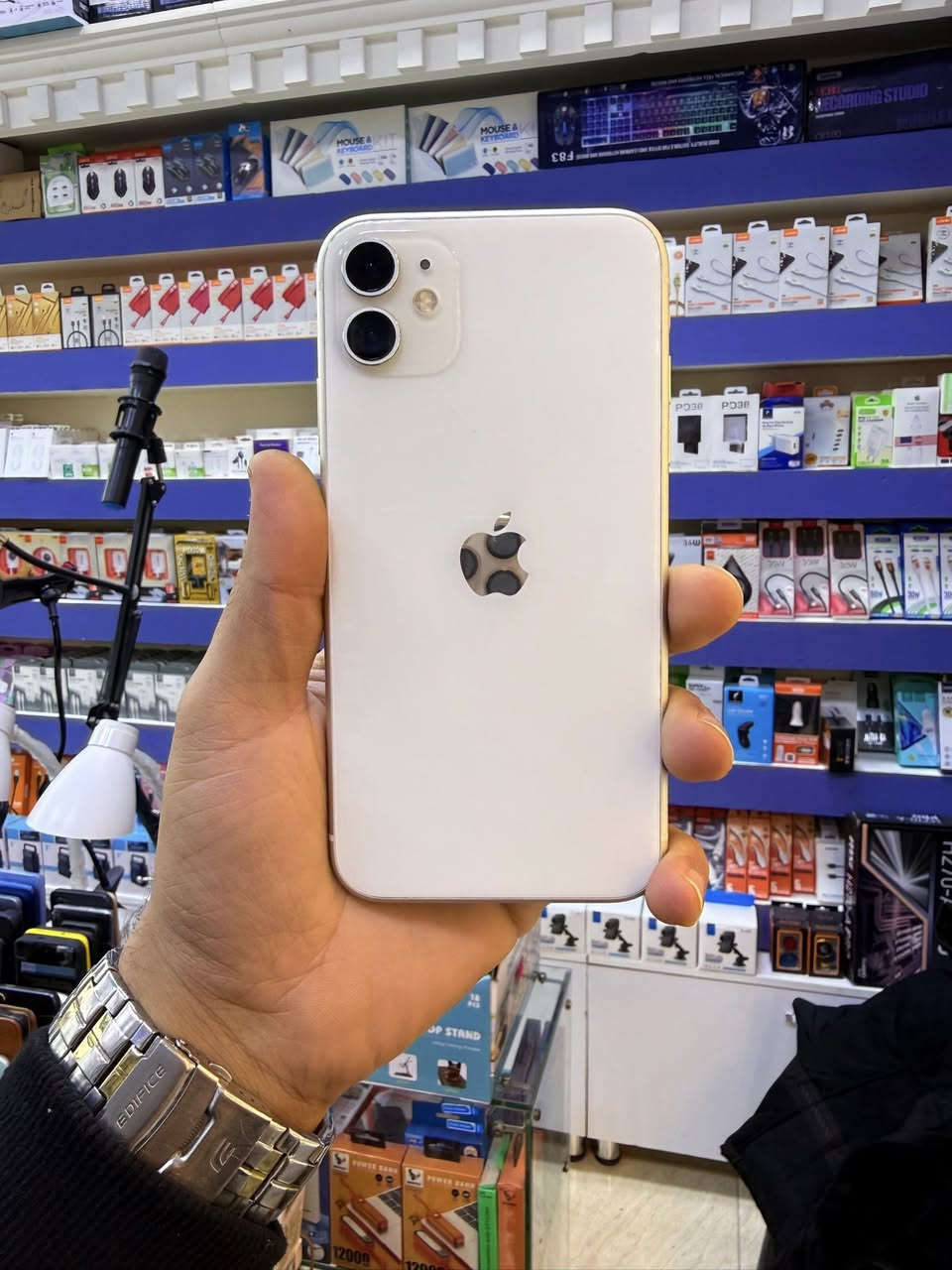 🤍ايفون 11🤍

🔴نضافة 99.9999👌

🔴ذاكرة 128 GB

🔴 بطارية 72‎%‎

🔴 شرق اوسط 

بلادي ضماان 
السعر 235 الف 🔥
توصيل كل العراق 5 الاف 🚚 

متوفر لدى مركز دكتور فون - Doctor Phone  عنه لصيانة الموبايل 
 
~~~~~~~~~~~~~~~~~~~~~~~~~~~~~~~~~~~~~~~
                                 📍 العنوان 📍

🛡️ الأنبار . قضاء عنه . الفرع المقابل لمستشفى عنه العام 🛡️

☎️ *********** ☎️
