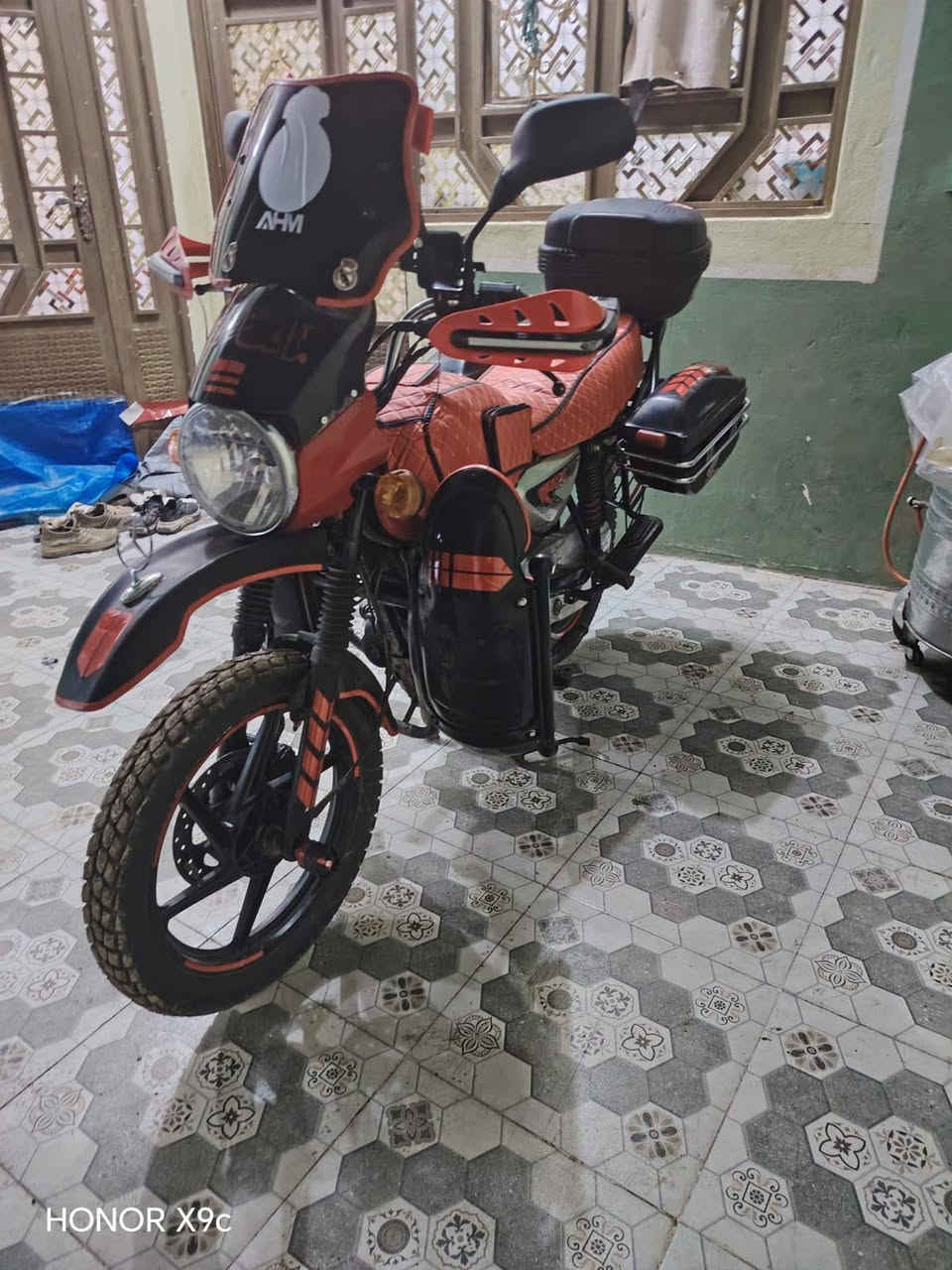 يالله السلام عليكم دراجه البيع بوكسر مديل 2022اي نقص ما بيها دراجه كامله اوراق كامله دراجه متعوب عليها مكاني ديالى ناحيه السلام الاستفسار ***********
