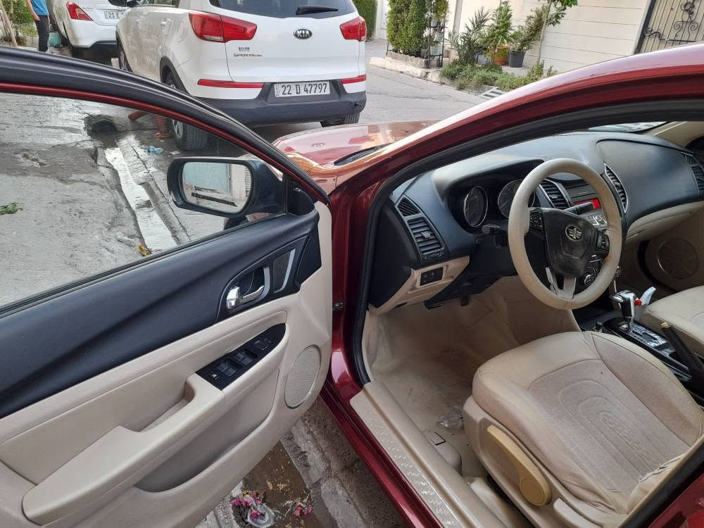 سيارة فاو للبيع
موديل ٢٠١٥
بدون صبغ
بس بي شويا جارد او جلح 
مكانين تعديل بدون صبغ
كير ومحرك بشرط
تدفئة وتبريد
كير اوتوماتيك 
محرك ١٦
صدر جديد
تخم تايرات جديد 
سقف سلايت
مرايات جانبي كهربائي 
حساس خلفي
سنوية لحد ٢٠٢٧
كوبون بنزين  بي
شرط تحويل
مكان كركوك 
سعر ٥٤
بي مجال
***********
*********** كركوك, العراق
