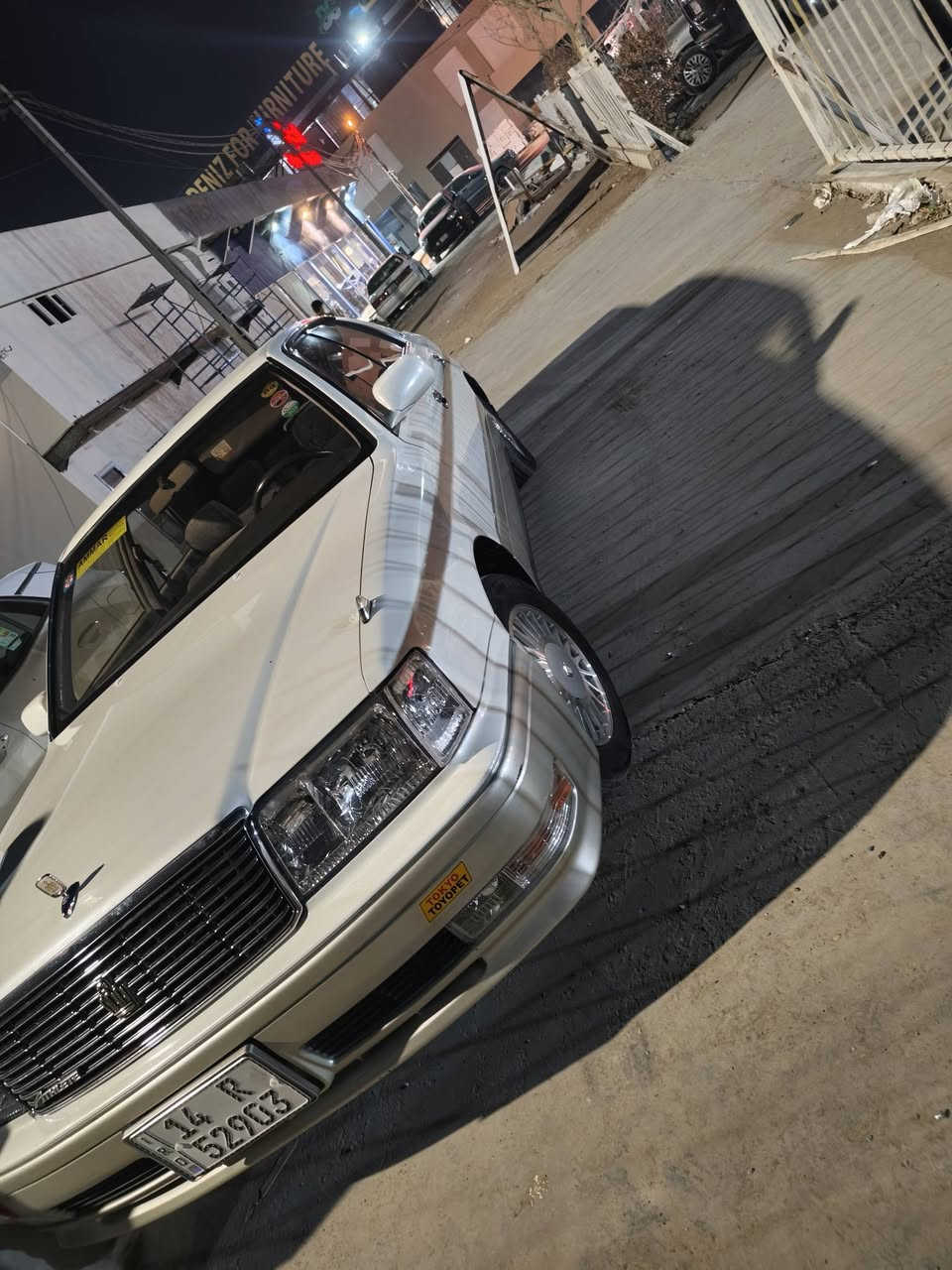 راس الثور فلات مكفوله گص ونقل فقط تحويره فوگ وجوه نجف  السياره كلشي مبدل بيه جديد من حداديه من ويل من غرفه بلصندوك ارايل وره وكدام شاصي 51 مداور وين ماچان غرفه عسليه  *********** السعر 105
