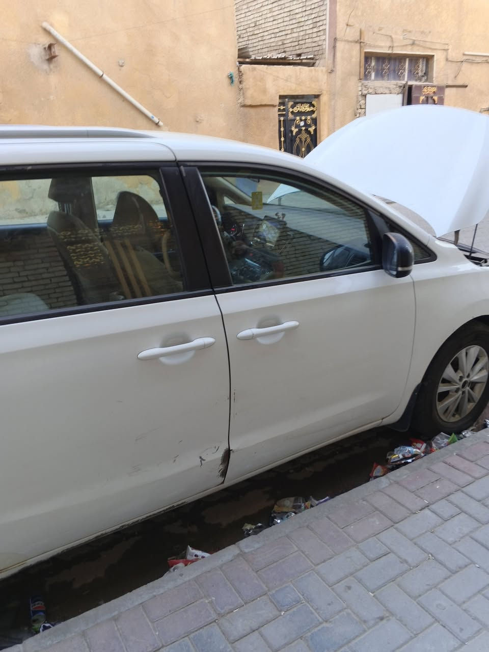 السلام عليكم كيا كنرفال موديل 2017خليجي بيها منظومه غاز مكينه كير مكفوفله سياره بلادي شرط التحويل مكينه 6سلندر صدر ها مضبوط تيارات جدد تبريد تدفه شغال سعرها 185وبيها مجال عنوان بغداد رقم ***********
