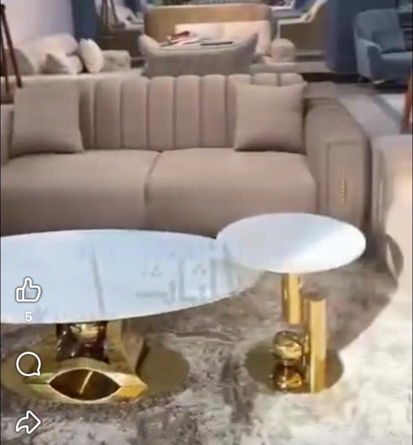 قنفات للبيع ٥ مقاعد من الشركه جديدات   
جديد بعدها بالسليفون من الشركه اريد أبيعهن لان اني طالبه رصاص دزولي اوف وايت 

السعر (١٩٩)
للتواصل على الواتساب  (***********)
