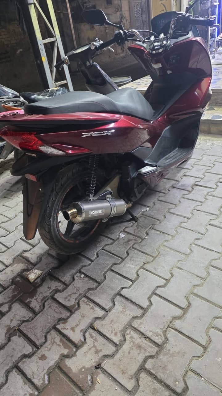 السلام عليكم 
بي سي اكس الجيل الثاني موديل 2018
دراجة بعدها بالكارتون كلش جديدة تجي تشوف بعينك كلش جديدة وديها وين ما يعجبك ما مفتوح بيها برغي واحد كله على وضع الوكالة 
للاستفسار : ***********
