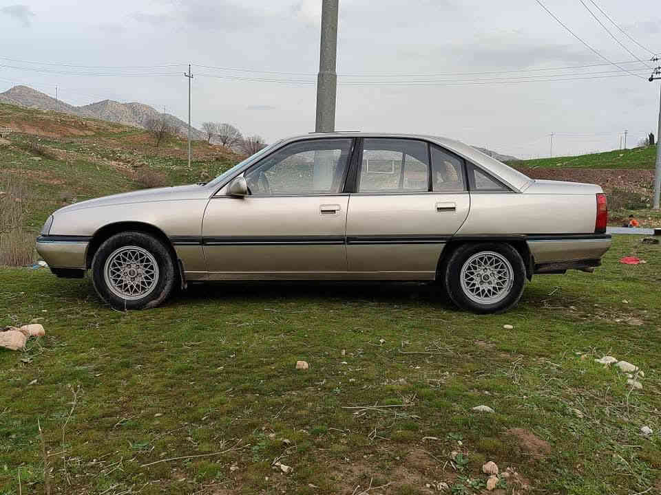 سلام عليكم اخواني سيار اوبل اوميكا موديل90رقم كركوك مشروع وطني شرط وكل تحويل سيار كل عل بيلادي دعم مابي خياس مابي صبغ عام لجمالي كهربائي كل شغال كشنات امامي هيتر بلادي شغال اربع تايرات جديد اربع ويل جديد سيار احل من صور سيار كل علا بلاد كير مكينه شرط 10فيتر سيار مابي 250مصرف سيار جاهز سعر 46مجال رقم تليفون *********** مكان سيار بازيان 

کوردی
سلام علیکم هاورین ئوپل ئومیگا مودێل 90رقم کرکوک مشروع وطني شە رت وکل تەحویل سیارکه وکە شەریکه ماوەتەوە دعەمی نیە رزیوی نیە بویاخ عام بو جوانی کاربای هموی ئی دکات 
کوشنکانی پیشە وە هیتری بلادی ایش دکات چوار تایەی تازی لە سەرە سیارک لە وین زور جوانتر گیروە مە کینە بە شە رت 10فیتر 
250مسرفی نیە سیارکە کامڵ  نرخی 46مجالی کە م ***********شوینی سیارکە بازیان
