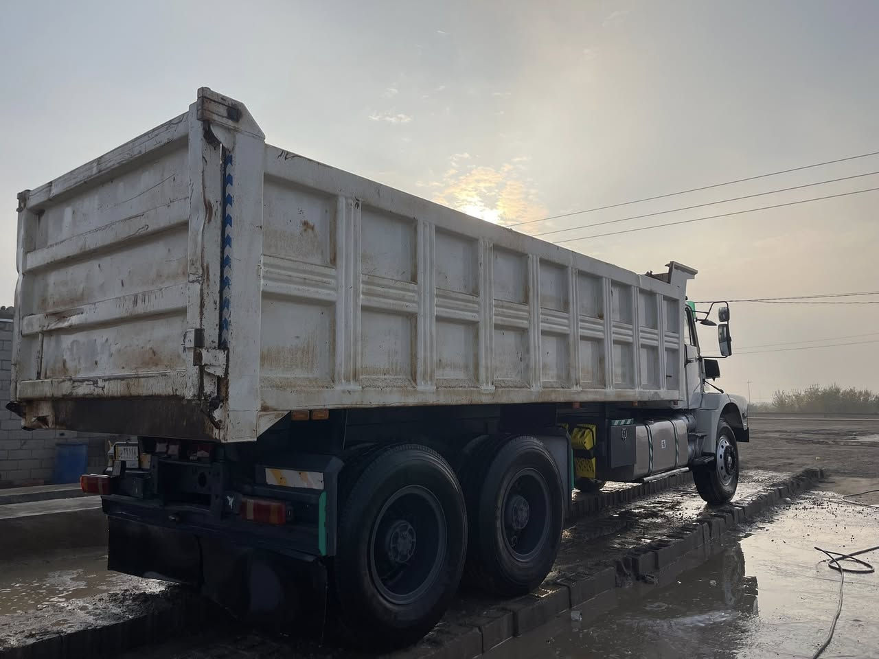 فالفو موديل 91 جاهز لشغل ولا برغي نقص مكينه 22 انتركلار لا صرف ولا بخار تخم تاير مجموع النكي كير 3/3 رقم انبار مشروع وطني بسمي لل 28 تحويل ثاني يوم تبريد وا منضومه مالي مقطوره كامل كرسي هواء وا بنيد فايبر بدي نضيف  مكان الكوت لي الاستفسار اتصال 
‬ ‭٠٧٧١ ٤٧١ ١٤٦٨‬ ‭
***********
