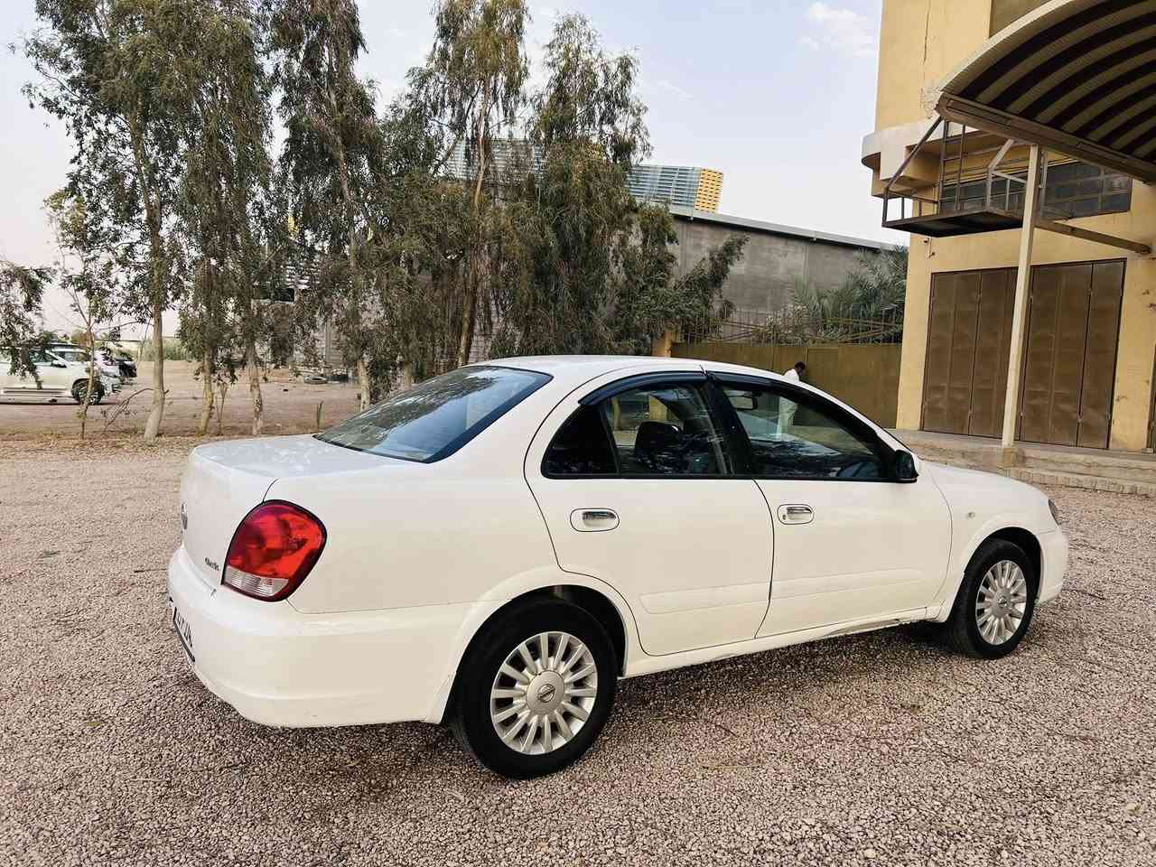 السلام عليكم 
للبيع نيسان سني 2010 سعودي كير اوتو محرك اسود رقم سليمانية تحويل مباشر السيارة ع وضع الشركة  مكفولة من ضربة بيها ملاحظات بسيطة اثر تقشر واني كحلتهن والسونار مرفق بالصور 
السيارة  بالحقيقة احلة من الصور 
السعر 108$
مكان السيارة الانبار الرمادي 
شراي اتصل 
***********
