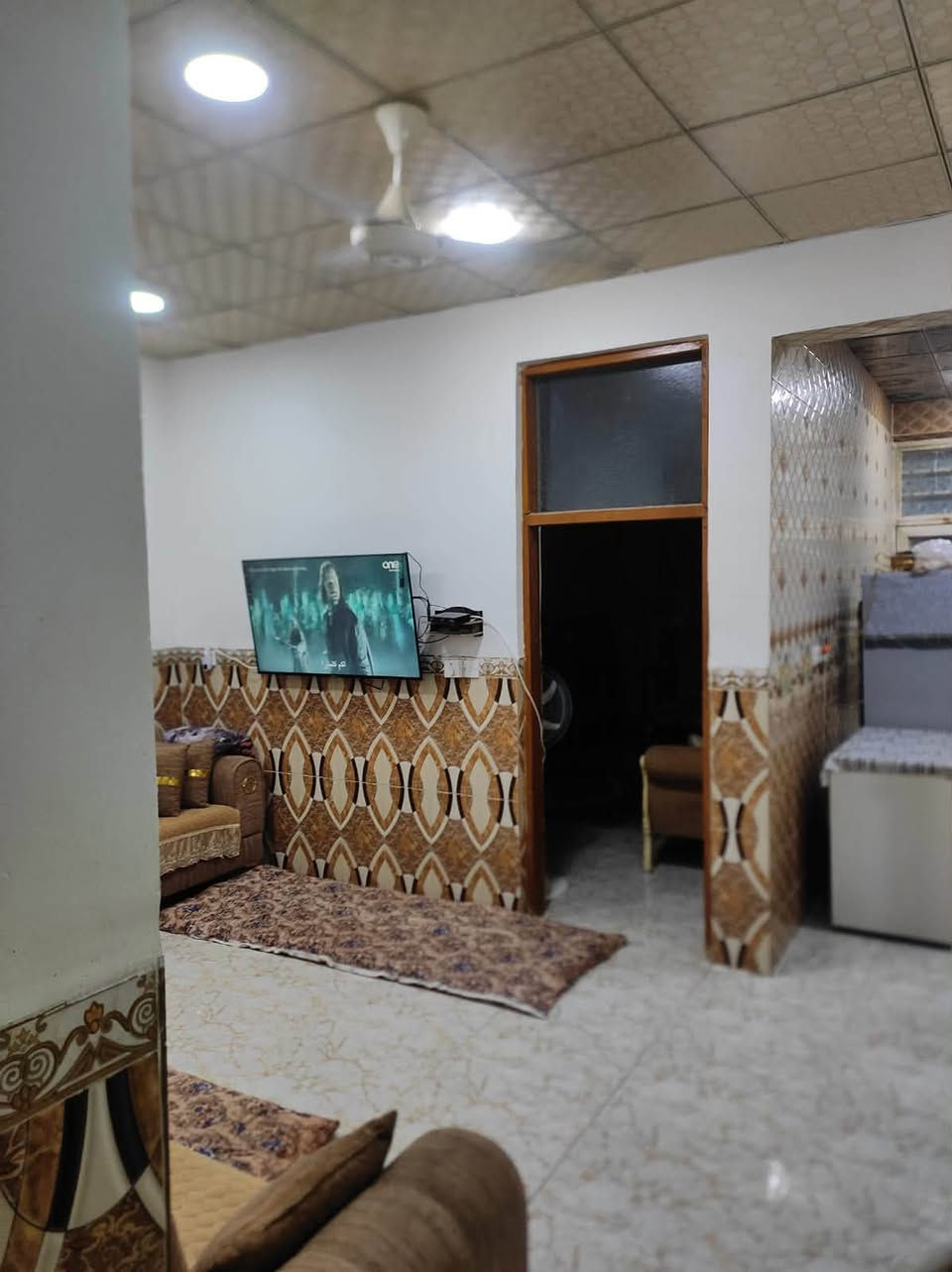 السلام عليكم
دار للبيع طابقين طابو ملك صرف 🏠
مساحه 125م خريطه جداً ممتازه ومرتبه 
خدمات كامله واصله للباب 
موقعه ممتاز 
باب الدرب خلف سكله الزهيري 
سعر مناسب اتصل وتدلل 

للاستفسار ***********
