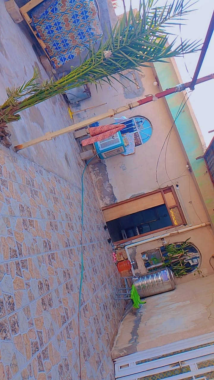 بيت اللبيع او مراوس بشارع النفط اقرب نقطة دالة مجمع حي الجوادين الطبي سعرة 26وبي مجال ***********
