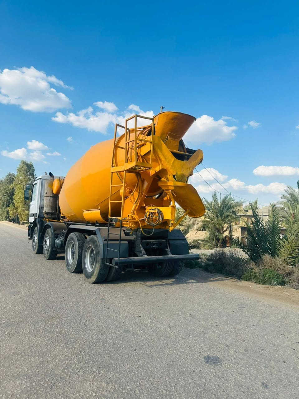سلام عليكم من رخصت مدير الكروب خباطه شمعه موديل ٩٩ سياره شغاله بالمعمل الاستفسار تصل برقم ***********
