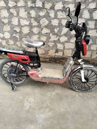 درجه شحن حجم 20 خمس بطاريات شرط بطاريات على فحص ماصار اسبوعين من بدلته...