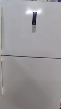 ثلاجة • حجم كبير • نظيفة