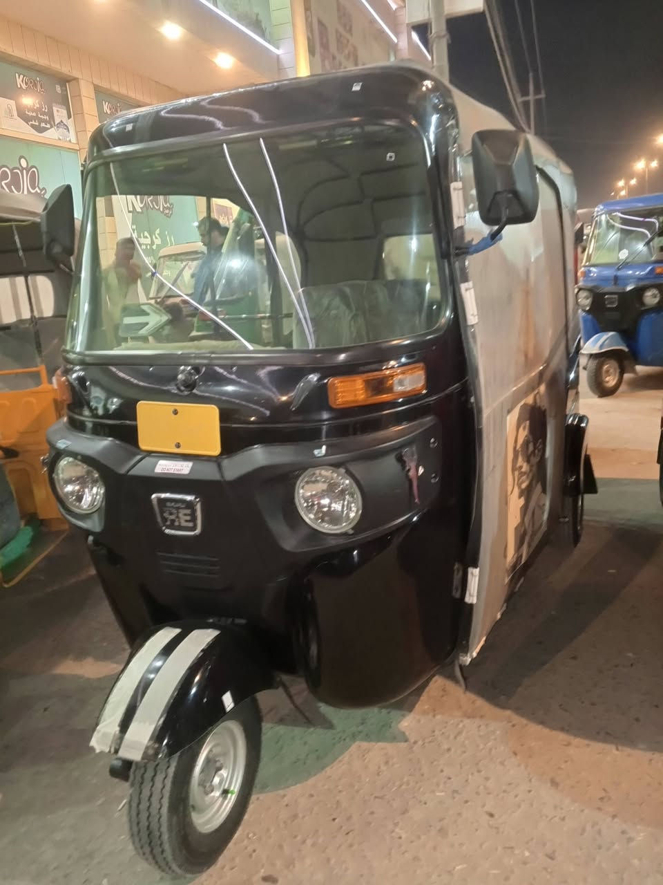 السلام عليكم تكتك للبيع موديل 23 اوراق صادق وخالد عنوان بابل القاسم الرقم***********
