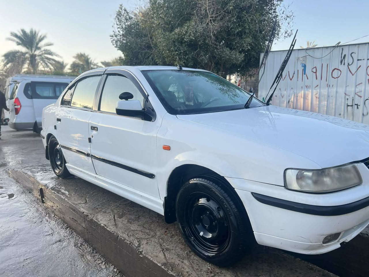 11سمند لبيع بسمي سياره حلوه ونضيفه 40وبيه مجال مكاني بابل رقم ***********
